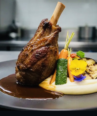 Chef de cuisine expérimenté dans différentes spécialités
