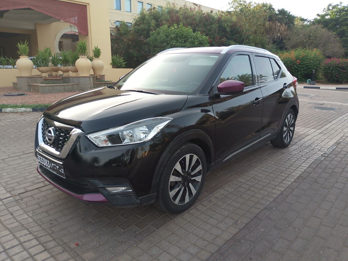 Nissan Kicks 2020 SUV essence, boîte automatique, excellent état