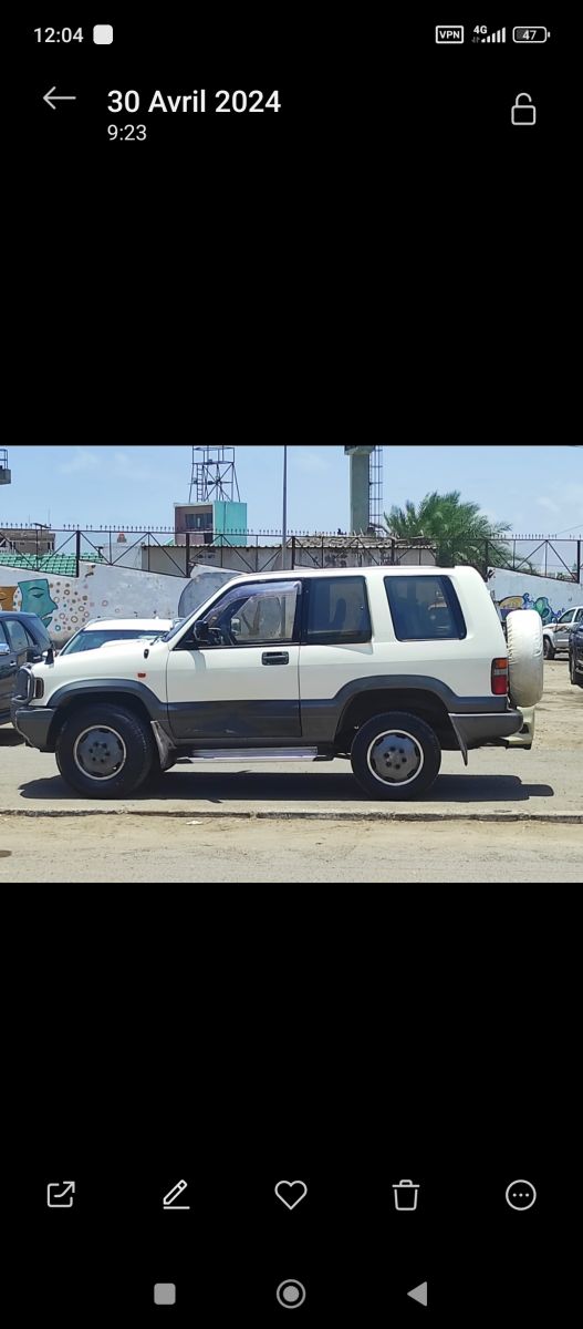 Isuzu 4x4 robuste idéal tout-terrain avec moteur fiable