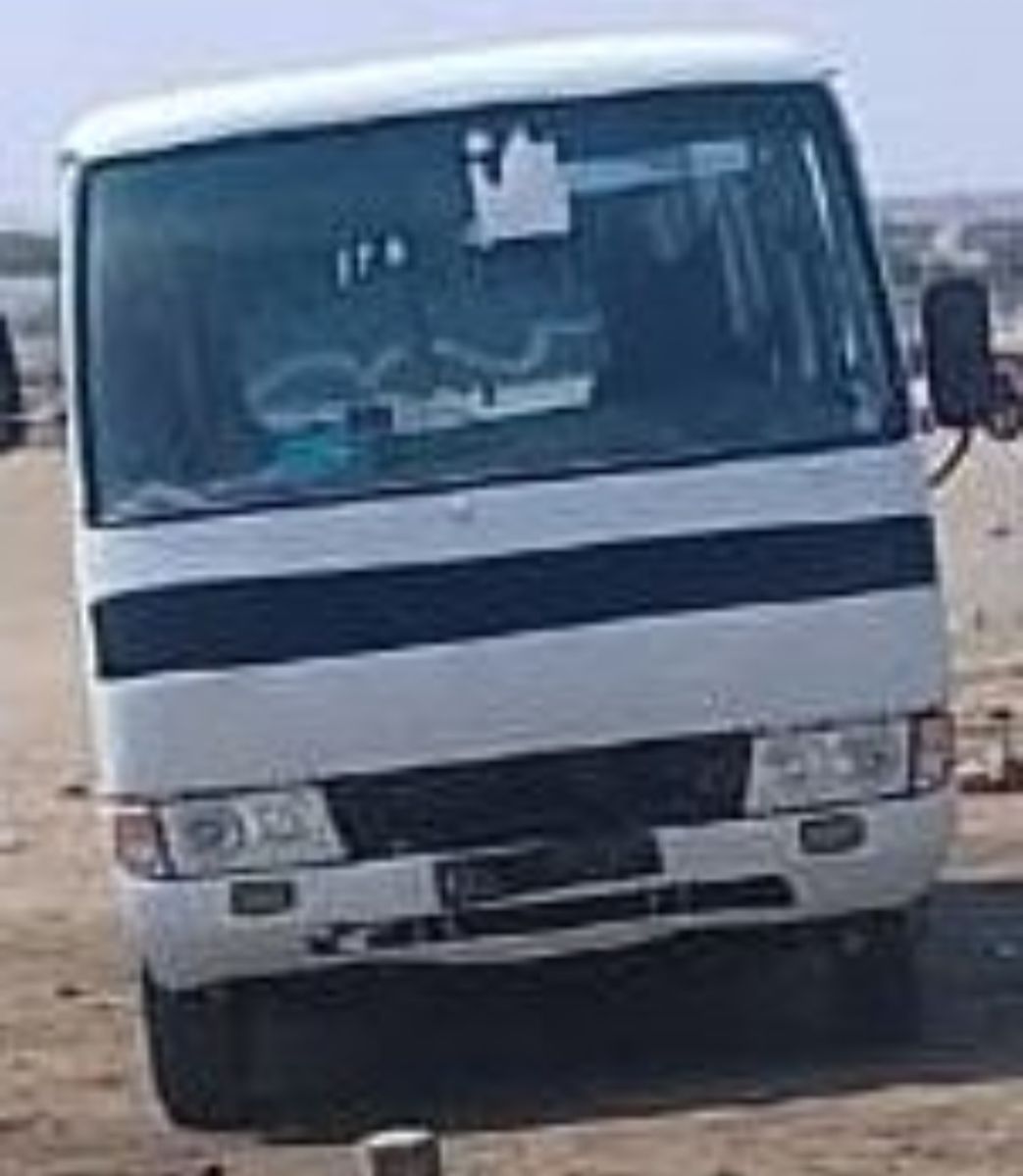 Bus Mitsubishi Rosa diesel en bon état, transmission manuelle