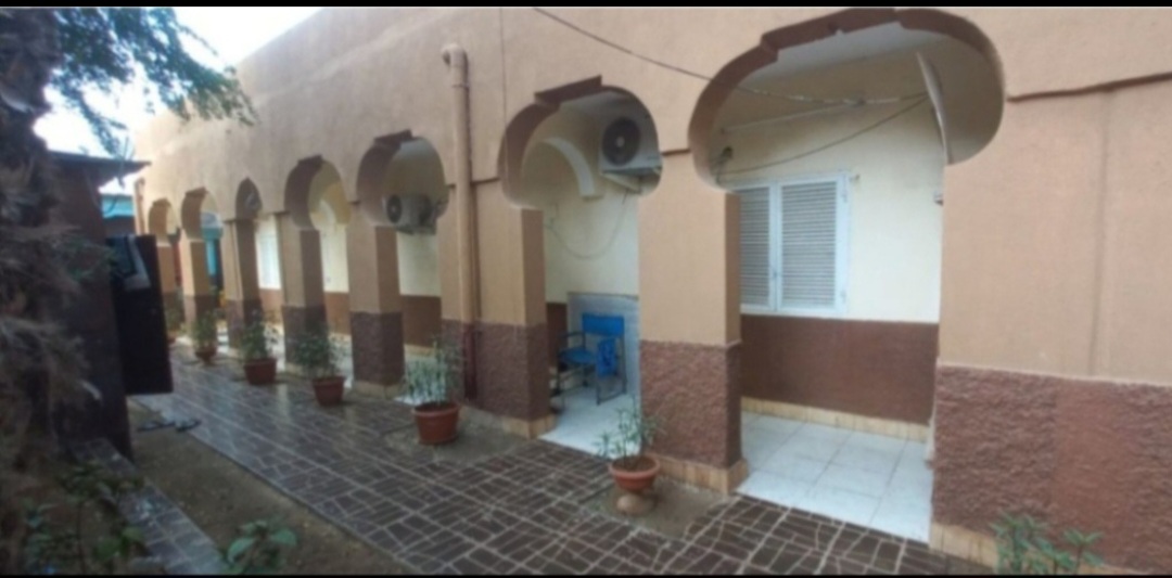 Appartement F2 meublé avec cuisine et salle de bain à Gaboode