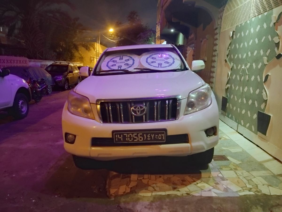 Toyota Prado 2014 diesel, boîte manuelle, très bon état