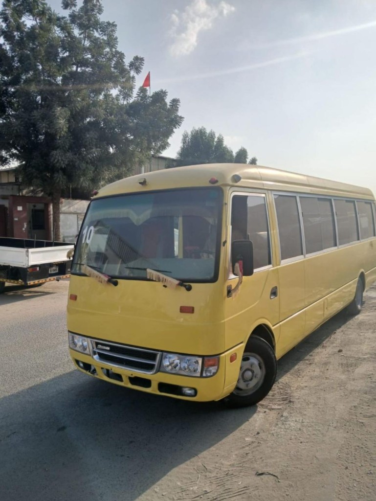 Bus Mitsubishi Rosa2 — 35 places, fiable et confortable